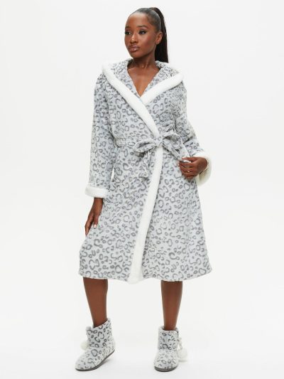 Leopard Fluffy Robe Light Grey | Robes Nightwear Light Grey